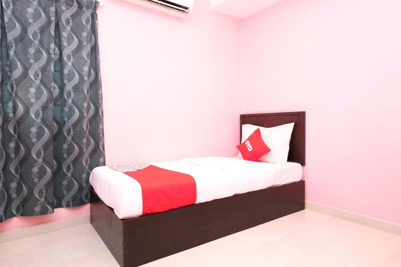 Oyo 44005 Senangin Resort & Cafe Tumpat Bagian luar foto