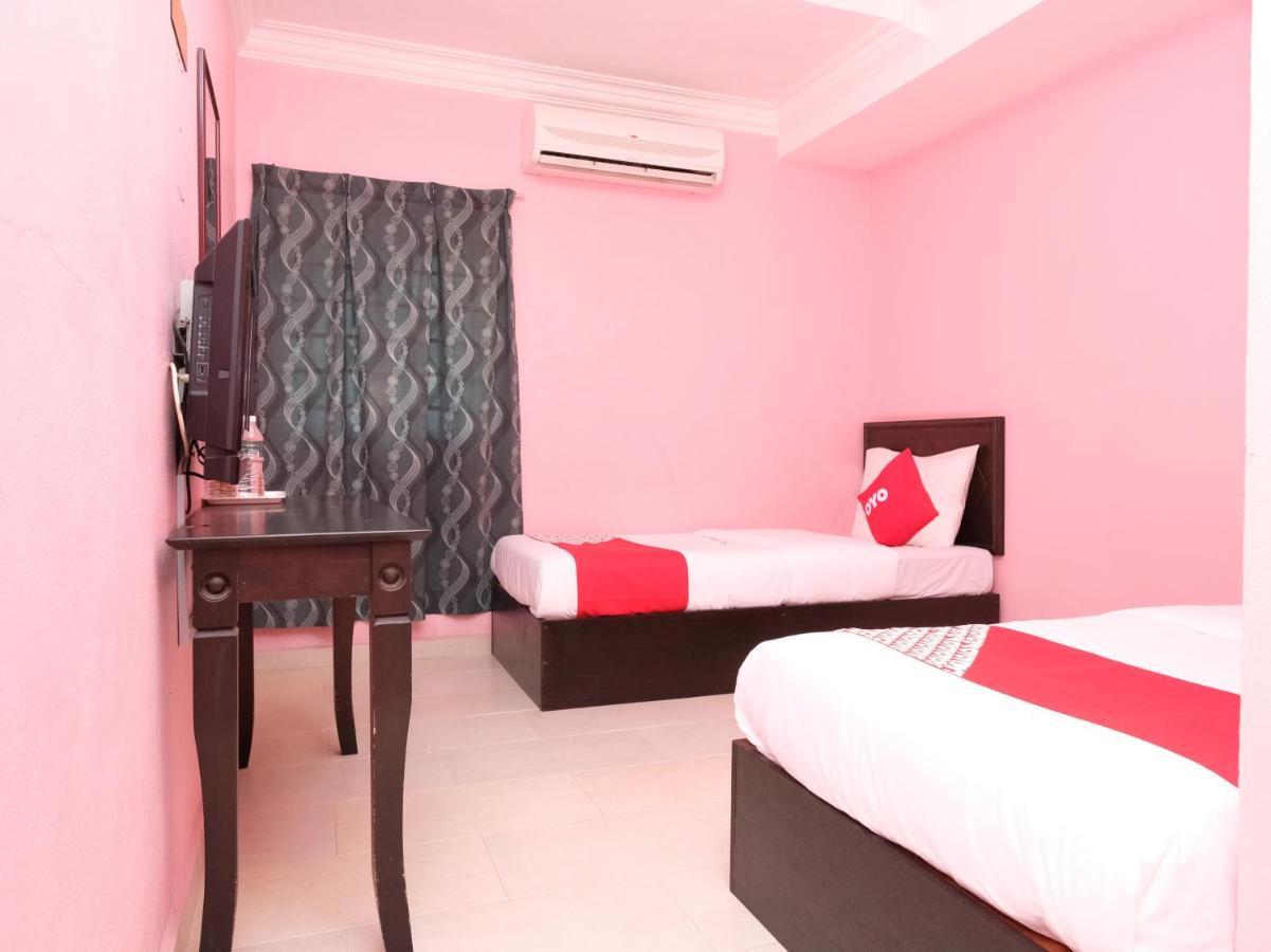 Oyo 44005 Senangin Resort & Cafe Tumpat Bagian luar foto