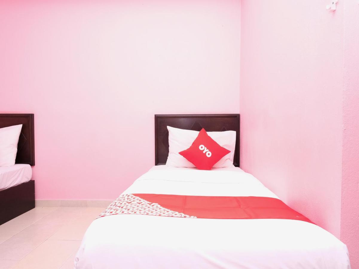 Oyo 44005 Senangin Resort & Cafe Tumpat Bagian luar foto